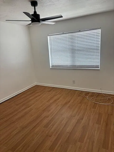 2 bed, 2.0 bath, 1143 sqft, $2,400 — Photo 3