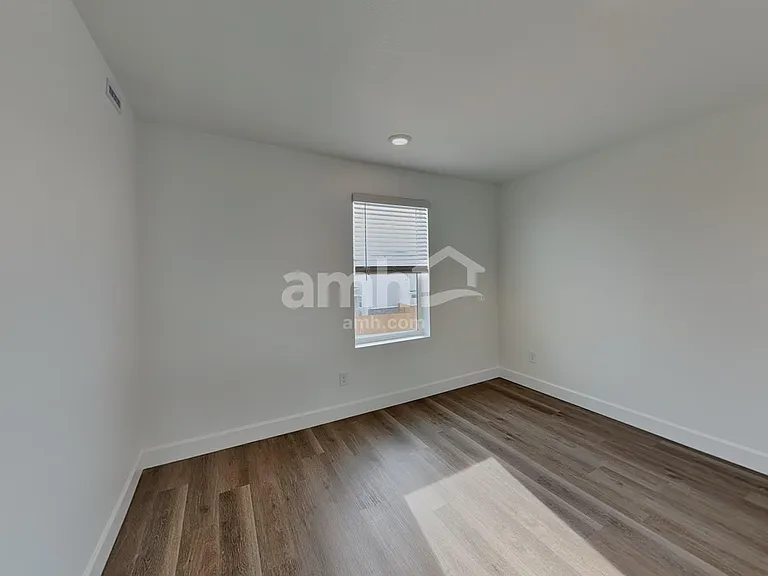 10057 Atchinson Ct — Photo 14