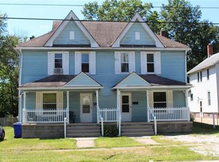 458 S Walnut St, Ravenna, OH 44266