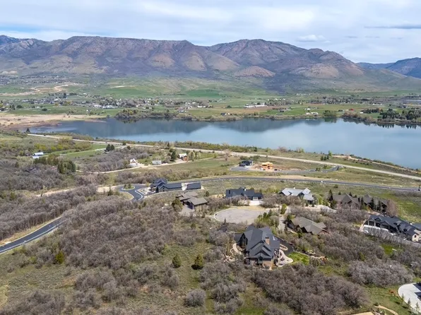 1109 N Lake Side Ct, Eden, UT 84310
