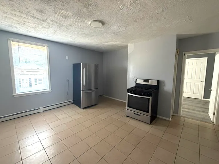 3 Appian St #2 — Photo 9