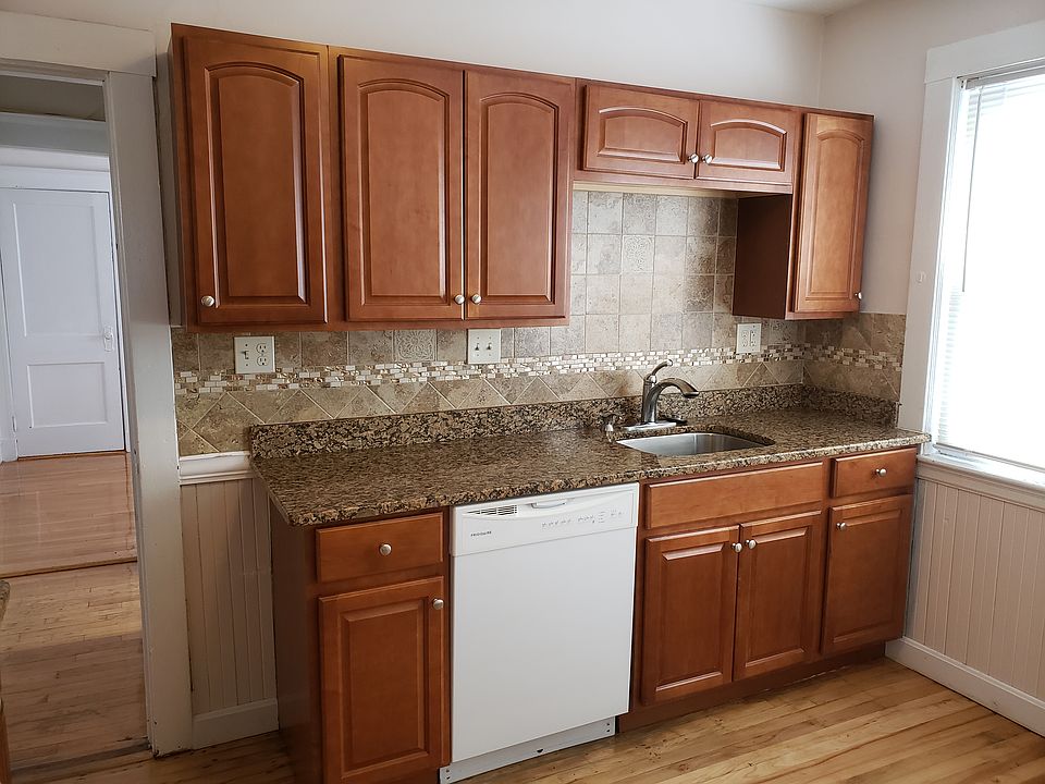 Kitchen sink and cabinets
