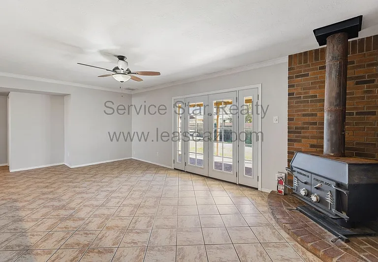 5513 W Waltann Ln — Photo 20