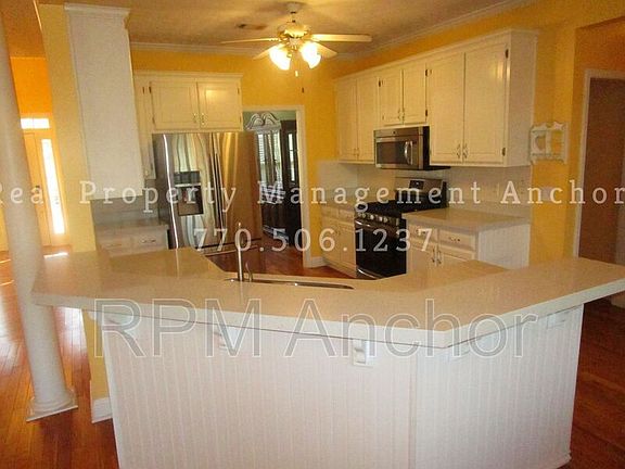5th image of 205 Ashley Dr