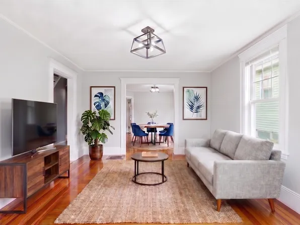 168 Main St, Medford, MA 02155