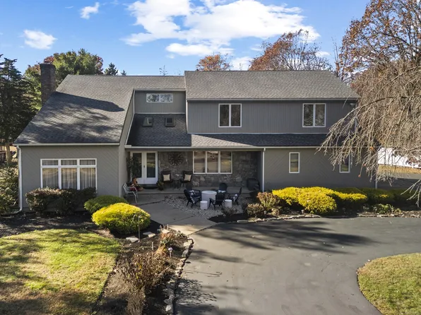 148 Brushy Plain Road, Branford, CT 06405