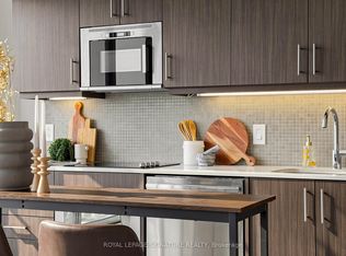 297 College St #Penthouse 2, Toronto, ON M5T 0C2