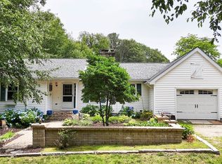 90 Maple St, Douglas, MA 01516