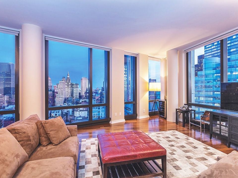 1st image of 101 Warren St APT 2660
