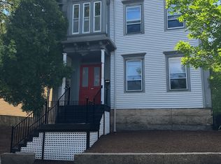 89 State St #2, New Bedford, MA 02740