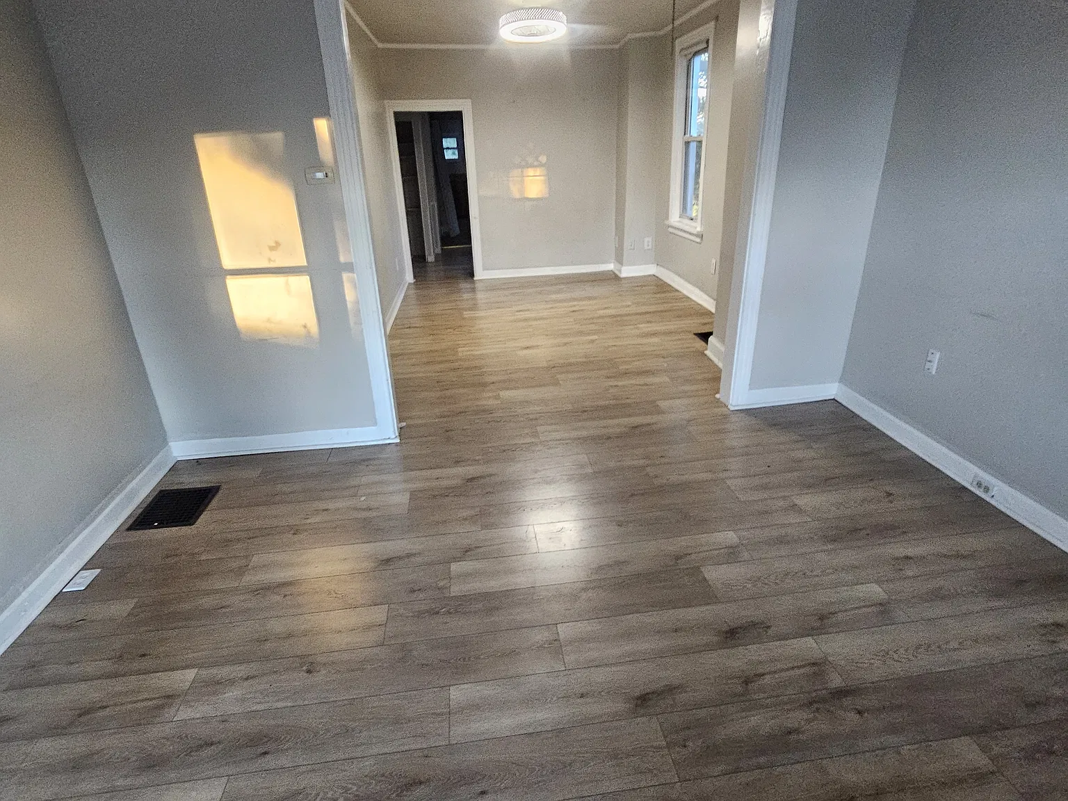 26 Laurel Street - 1 — Photo 3