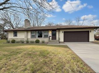 810 57th Ave N, Brooklyn Center, MN 55430