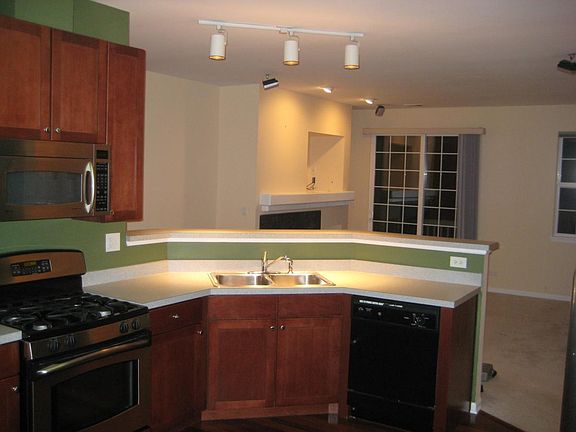 2nd image of 880 June Ter Unit 260