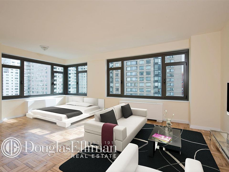 1st image of 160 E 65th St APT 11A
