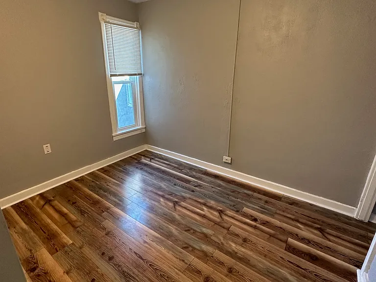 408 S Smallwood St — Photo 8