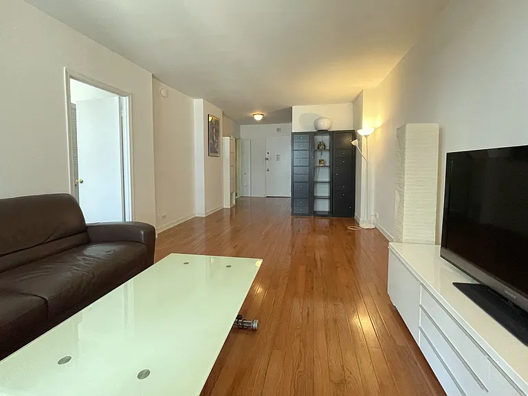 159 W 53rd St #15G — Photo 3
