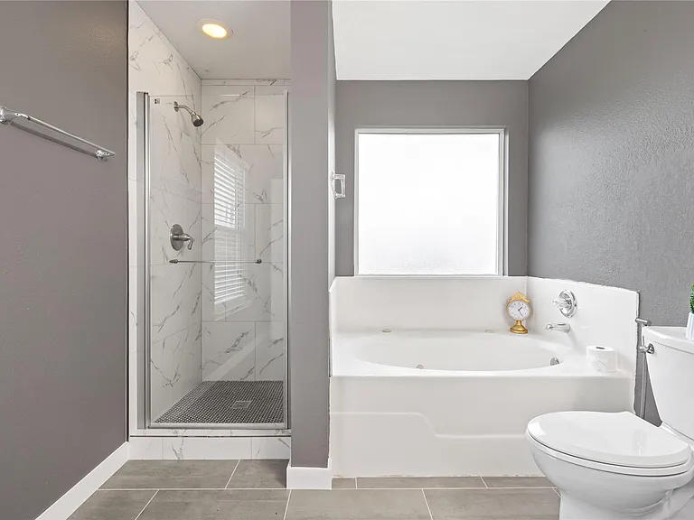 9226 Macmillan Ln — Photo 15