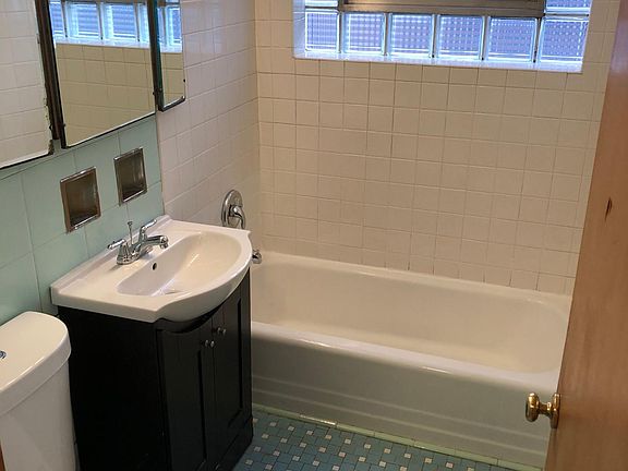 5th image of 9946 S Walden Pkwy APT 1W