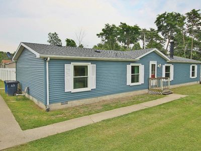 593 Royal Rd, Michigan City, IN, 46360