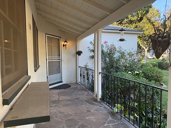 2nd image of 321 N Griffith Park Dr