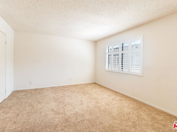 4th image of 21801 Burbank Blvd Unit 79