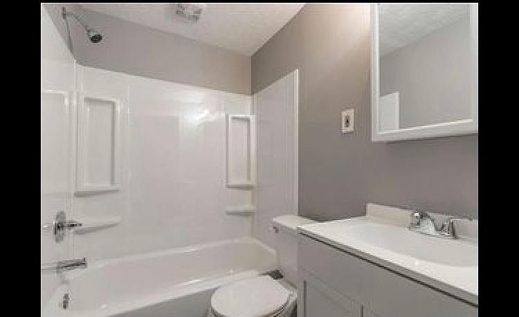 1st image of 551 Parkview Ave