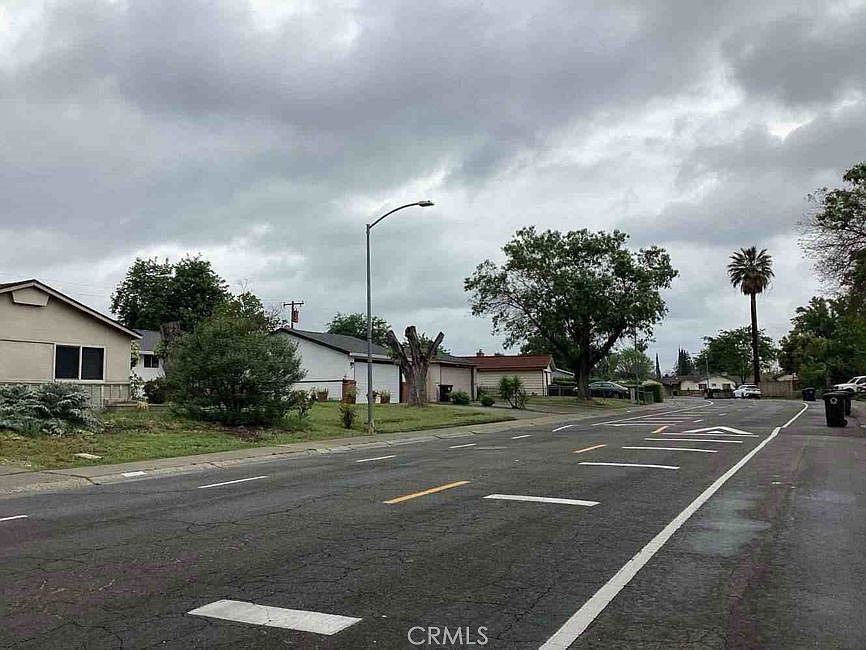 2nd image of 3020 Mills Park Dr
