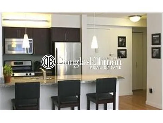 Rented by Douglas Elliman | media 33