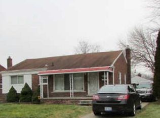 352 Central St, Inkster, MI 48141