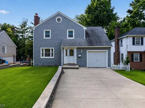 29 Laurel Ave, Livingston Twp., NJ 07039