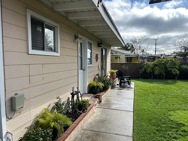 Coral Bell Way — Photo 3