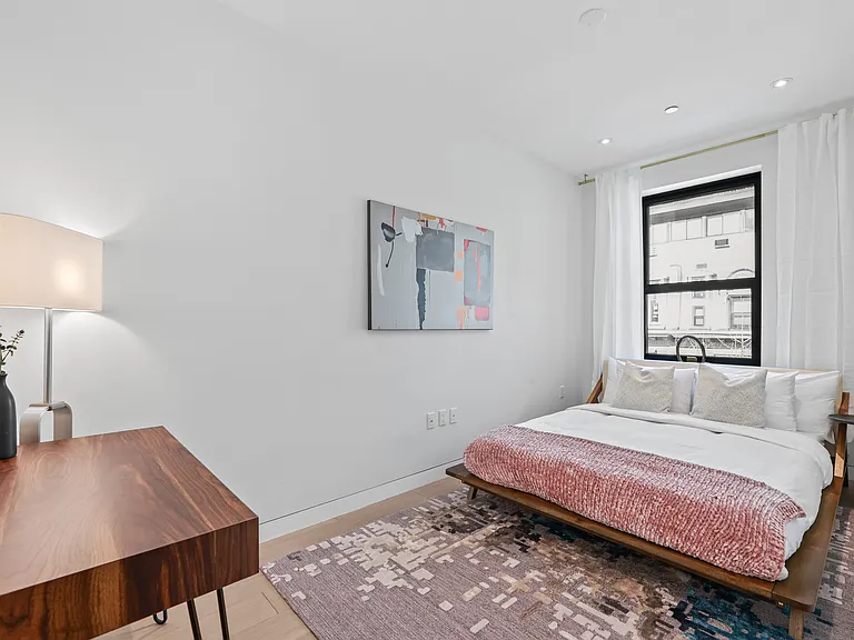 324 W 108th St #Penthouse 2 — Photo 11