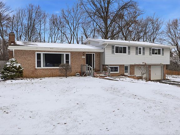 4th image of 2128 W Jefferson Rd