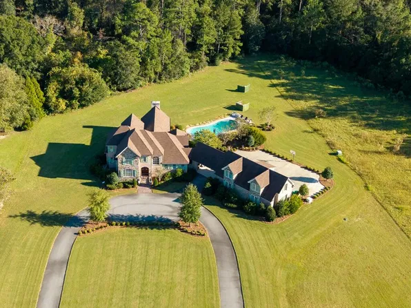 4454 Robert Dr, Valdosta, GA 31605