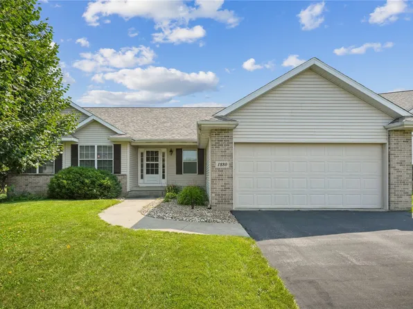 1880 Oak Creek Dr, Marion, IA 52302