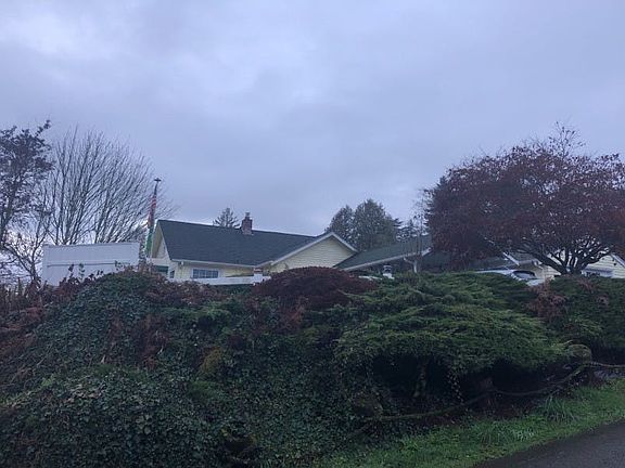 3rd image of 2707 24th St