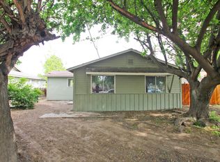 310 E Birch St, Farmersville, CA 93223