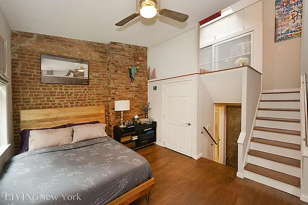 Sold by Living New York | media 3