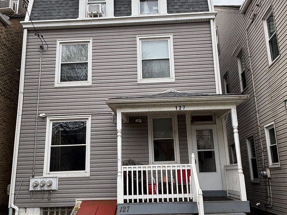 1st image of 127 2nd St #1