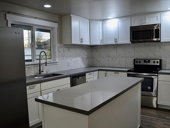 5th image of 12755 Phinney Ave N