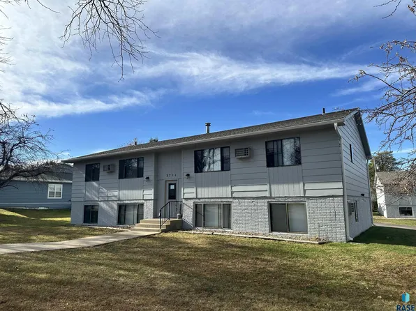3711 S Cathy Ave, Sioux Falls, SD 57106