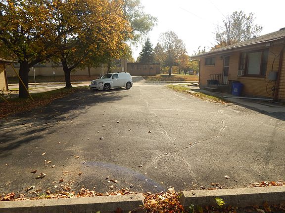 5th image of 428 Fairview Ave APT 4