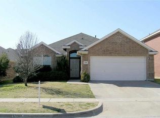6608 Fairglen Dr, Arlington, TX 76002