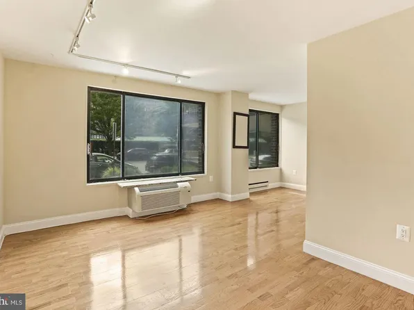 2501 Calvert St NW APT 105, Washington, DC 20008