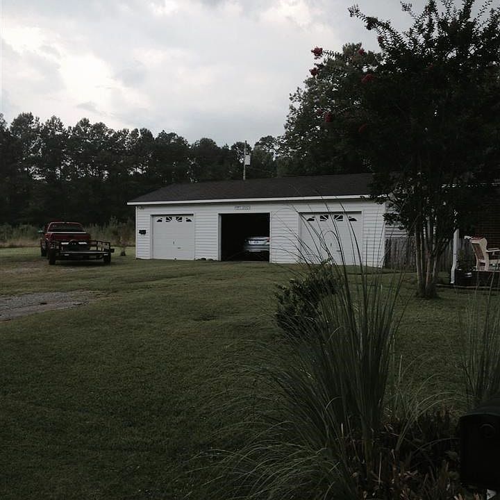 2nd image of 218 Harris Creek Loop Rd