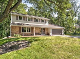 N6966 Neupert Rd, Lake Mills, WI 53551