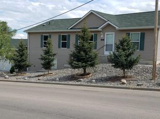 584 W 11th St, Sheridan, WY 82801