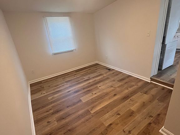 4th image of 136 E South St #1