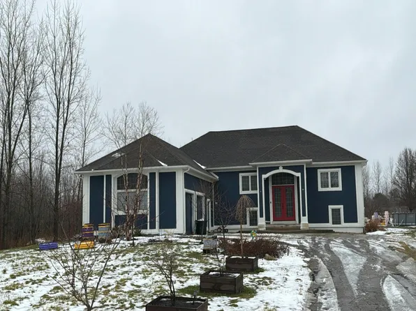 4251 E Maple Ave, Grand Blanc, MI 48439