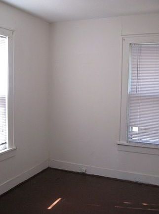 3rd image of 4102 E 60th St